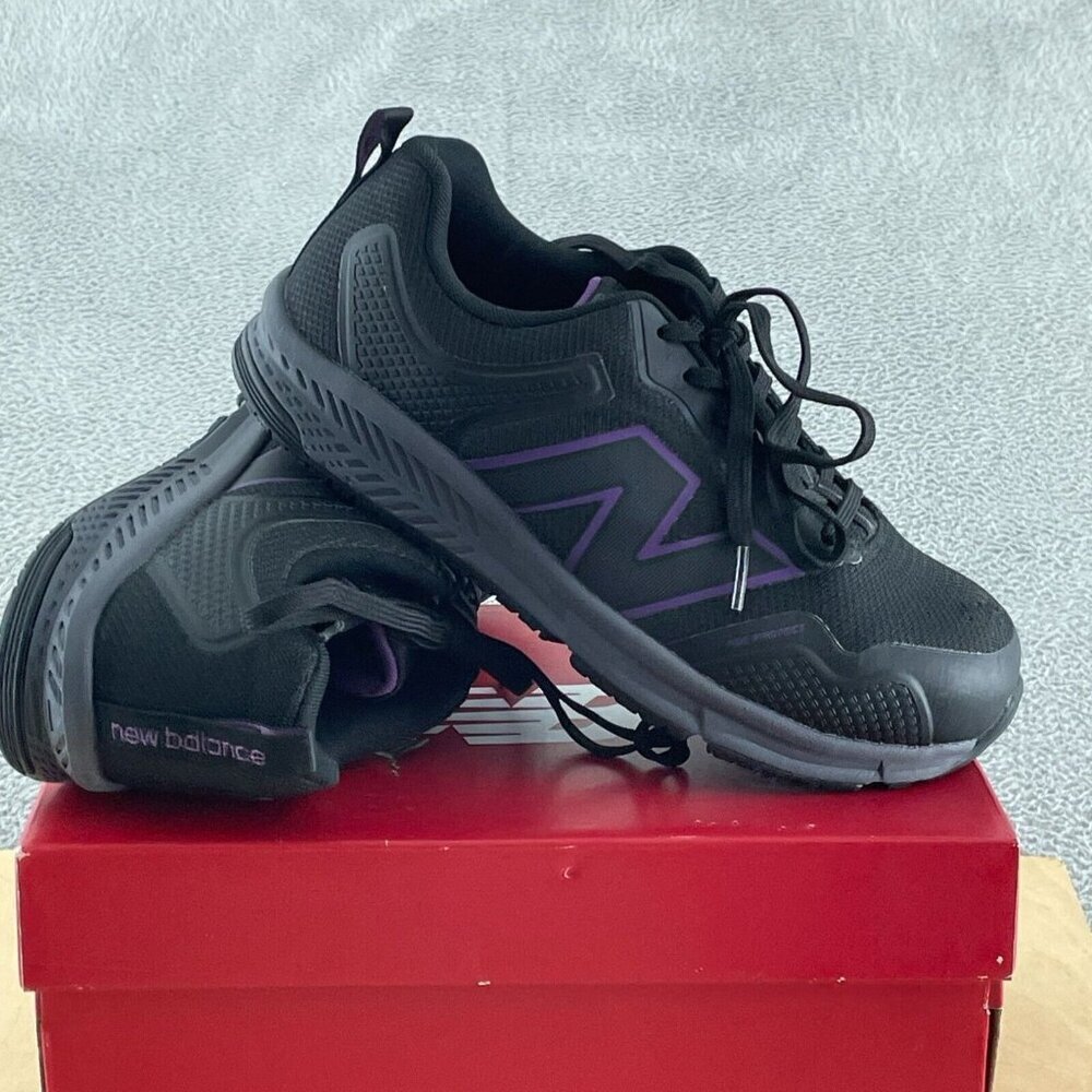New Balance Women's Aluminum Toe Industrial Shoe, Black/Purple, 8 NWB S195